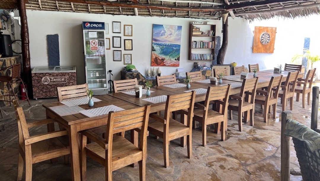 Bar și restaurant la Ananda Villa Zanzibar